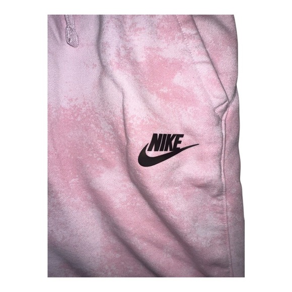 Nike Boys Sportswear Magic Club Pink Tie-Dye Shots, XL - Picture 3 of 5